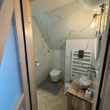 U Symuna Apartman